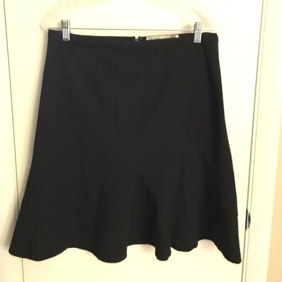Old Navy tan pin stripped black skirt