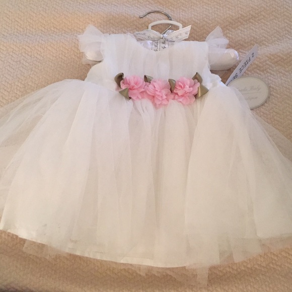 Baby girl ruffle dress. NWT
