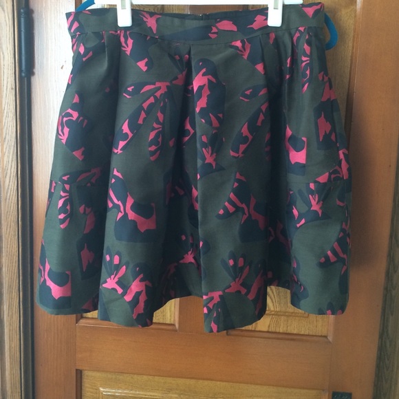 Banana Republic pleated skirt