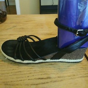 Black Orthoheel Leather Strappy Sandals Size 10