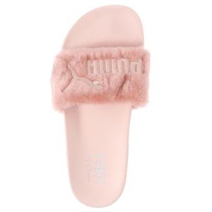 Rhianna Fenty slides
