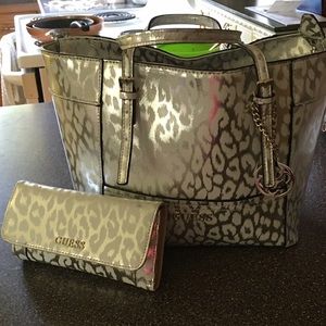 Guess wallet and purse metallic silver mirror