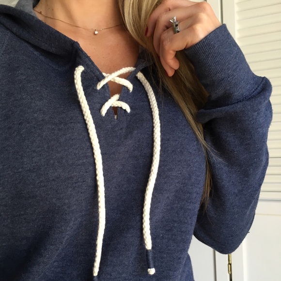 ✨Last Chance• Blue Lace Hoodie - Picture 2 of 4