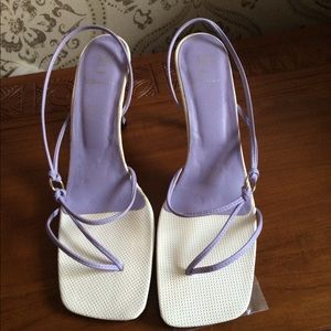 NWT. Lilac and white strappy high heels