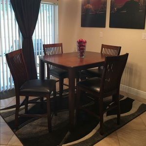 New table and chairs