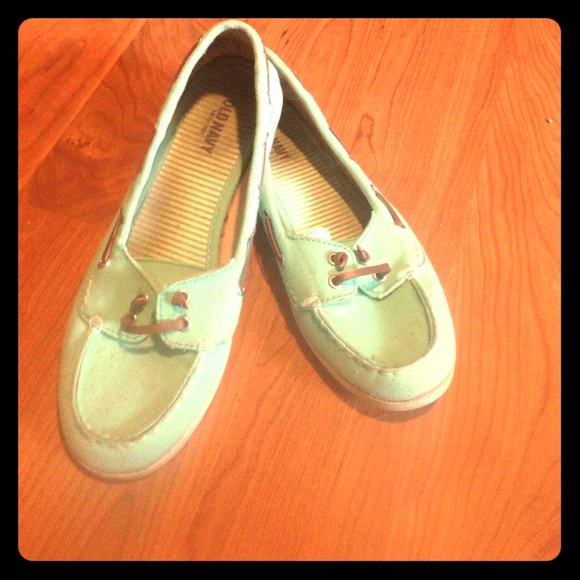 Turquoise flats