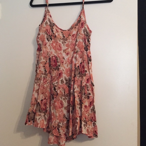 Brandy Melville Dresses & Skirts - Floral brandy dress