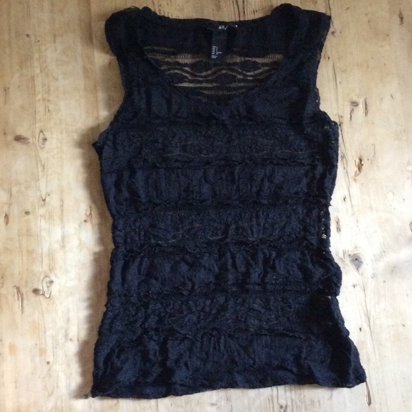 Stretchy lace tank