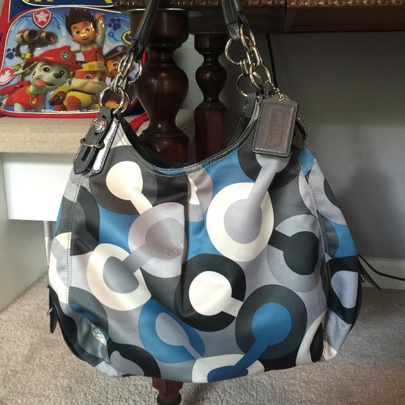 😍😍 SOLD beautiful 3 compartment COACH purse😍😍 - Picture 1 of 4