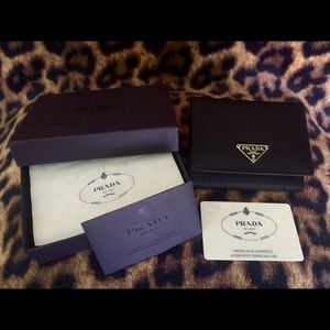 NWOT Prada Wallet w/ authenticity card