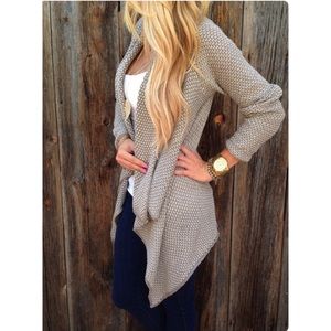 NWOT Loose Knit Caridgan