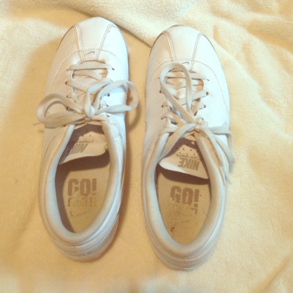 Nike cheer shoes