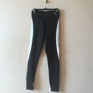 VS PINK Ultimate Leggings