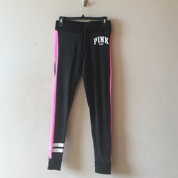 VS PINK Campus Yoga