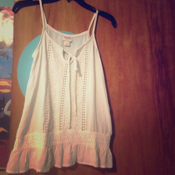 Lacey tank