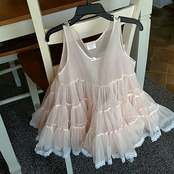Girls 3t fluffy slip