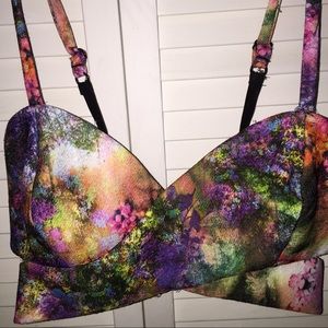 Gorgeous Cross body Bustiér🌷🌸🌺