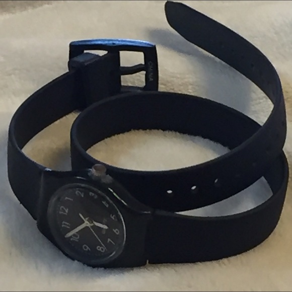 🖤⌚️BLACK WRAP AROUND SILICONE WATCH⌚️🖤
