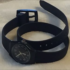 🖤⌚️BLACK WRAP AROUND SILICONE WATCH⌚️🖤