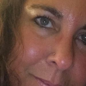 Meet your Posher, Denise