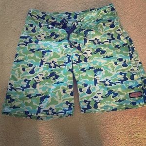 Vineyard vines Swim trunks