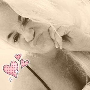 Meet your Posher, Cynthia