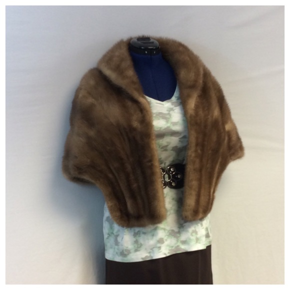 MINK STOLE - Picture 3 of 4