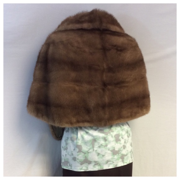 MINK STOLE - Picture 4 of 4