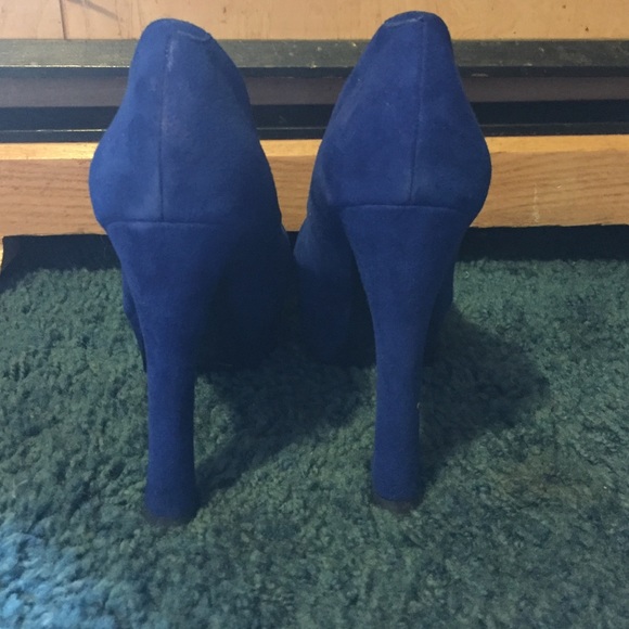 Blue heels - Picture 3 of 4