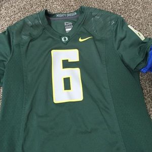 U of O #6 jersey