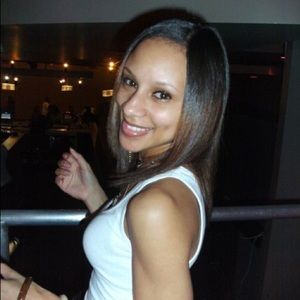 Meet your Posher, Candi