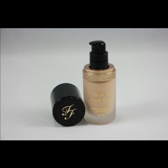 Too Faced Born This Way Foundation