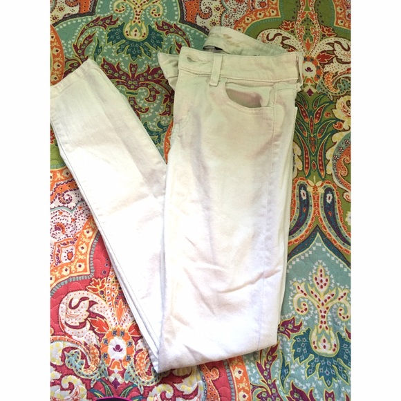 White American eagle skinny jeans
