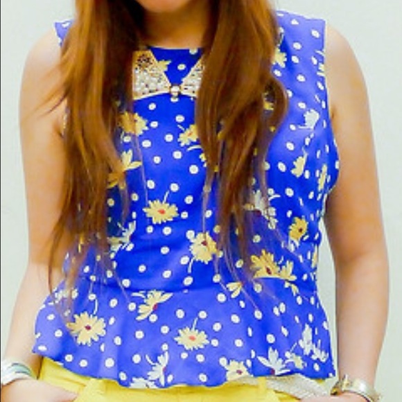 Forever 21 Daisy Floral Peplum Top - Picture 1 of 3