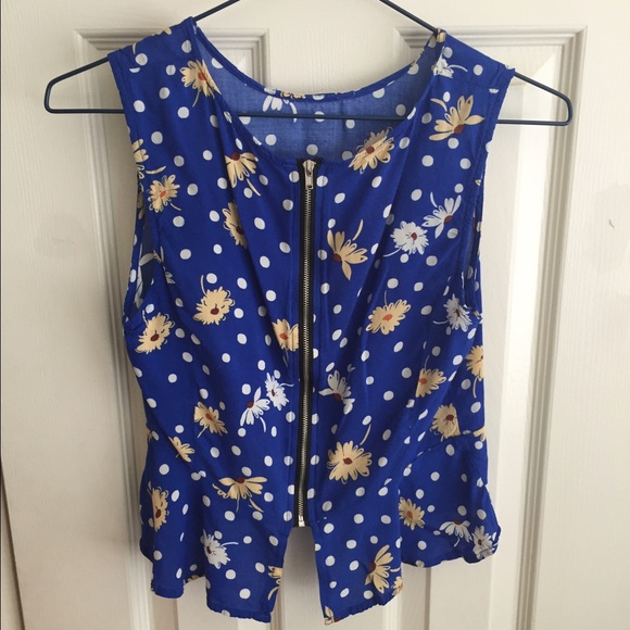 Forever 21 Daisy Floral Peplum Top - Picture 3 of 3