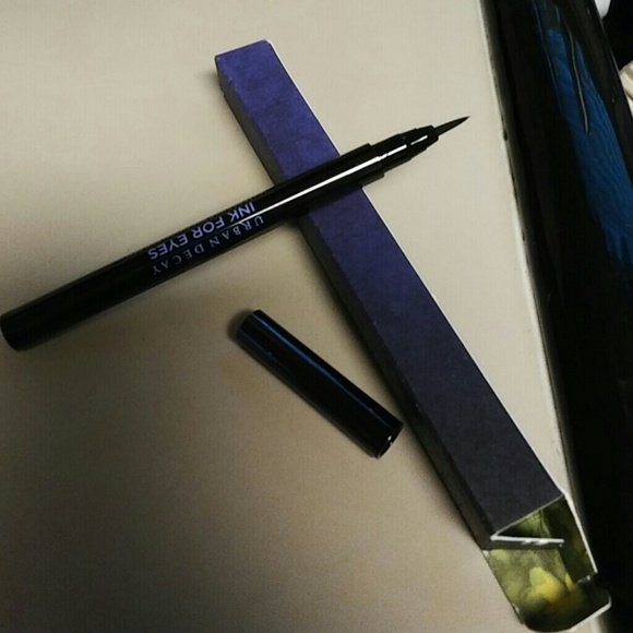 New Urban Decay Waterproof Precision Ink Eyeliner - Picture 3 of 4