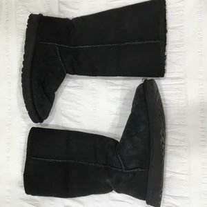 Size 7 Black Tall Uggs