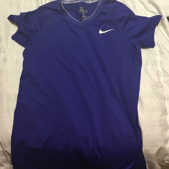 Nike fitted shirt