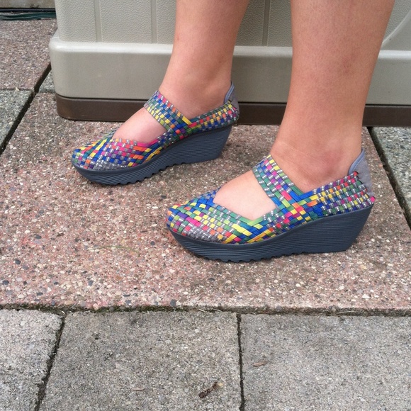 Multicolor Shoes - Picture 3 of 4