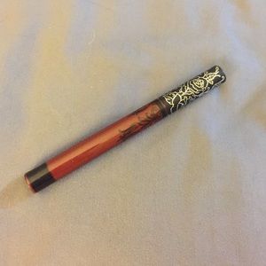 Kat Von D Liquid lipstick in Vampira