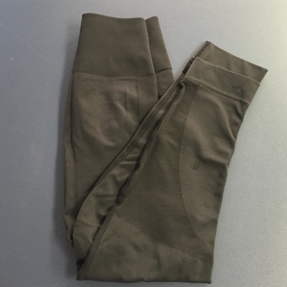 Lululemon Crops