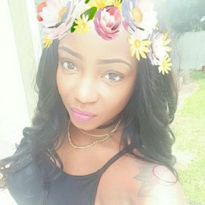 Meet your Posher, Joi