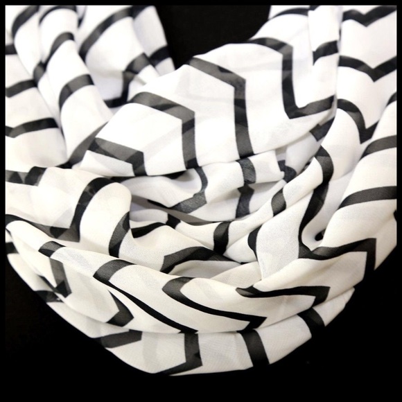 ‼️PRICE FIRM LAST CALL Chevron Infinity Scarf - Picture 3 of 3