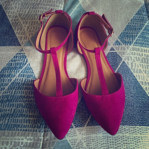 Charlotte Russe Shoes - Charlotte Russe berry colored pointy flats