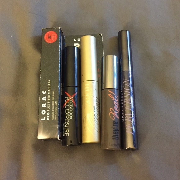Deluxe sized Mascara bundle