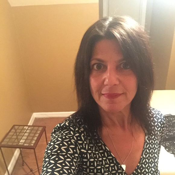 Meet your Posher, Janice - Picture 2 of 2