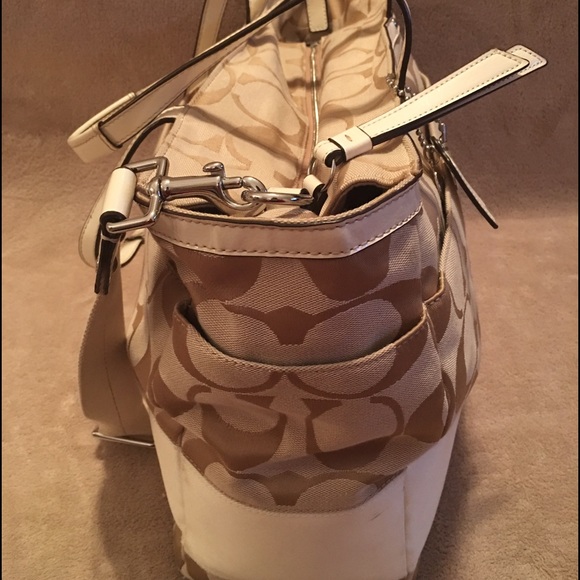 Authentic Coach Tote - Picture 2 of 4