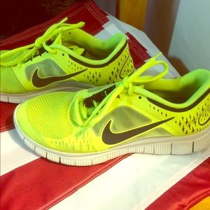 Nike tennis shoes