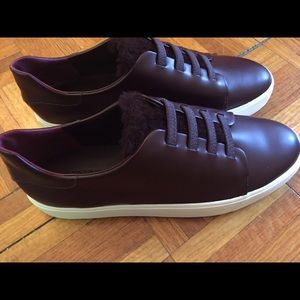 Women's Vince. leather Sneaker, Size 8.5/EUR 39
