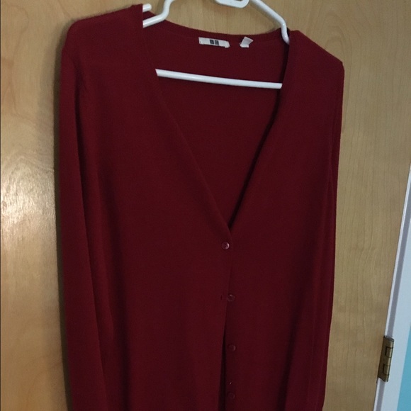 Festive red Uniqlo cardigan size medium